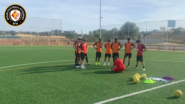 Galería de la Academia de Fútbol de Madrid | Fotos del equipo de la SFA | es