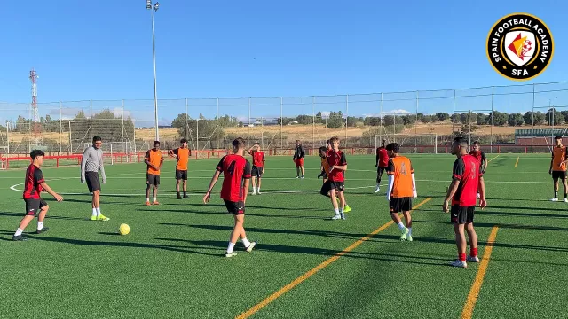 Galería de la Academia de Fútbol de Madrid | Fotos del equipo de la SFA | es