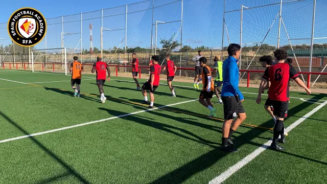 Galería de la Academia de Fútbol de Madrid | Fotos del equipo de la SFA | es