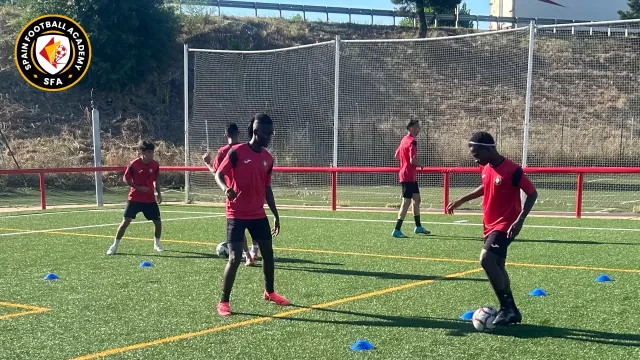 Galería de la Academia de Fútbol de Madrid | Fotos del equipo de la SFA | es